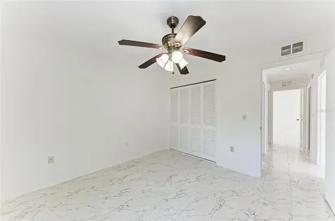 6439 Friendship Drive Sarasota FL 34241