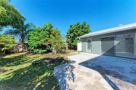 6439 Friendship Drive Sarasota FL 34241