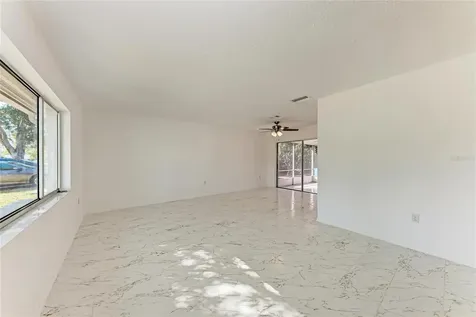 6439 Friendship Drive Sarasota FL 34241