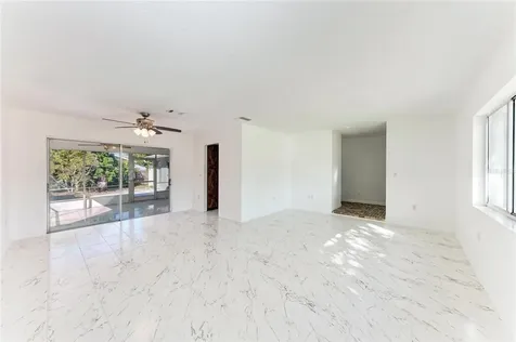 6439 Friendship Drive Sarasota FL 34241