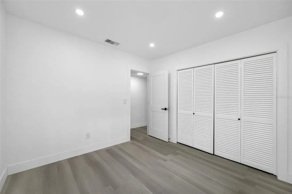 7601 Pine Hill Drive Tampa FL 33617