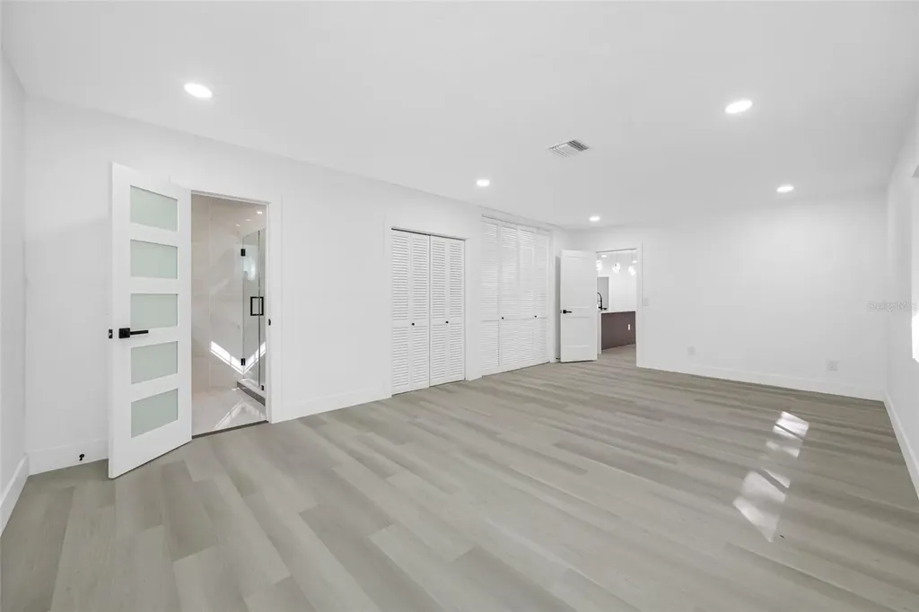 7601 Pine Hill Drive Tampa FL 33617