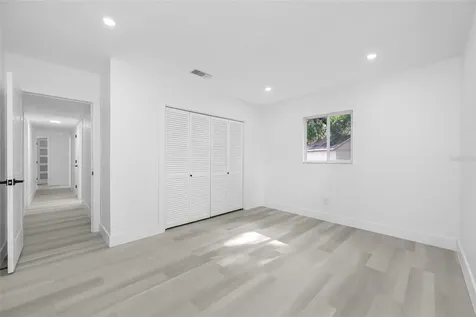 7601 Pine Hill Drive Tampa FL 33617