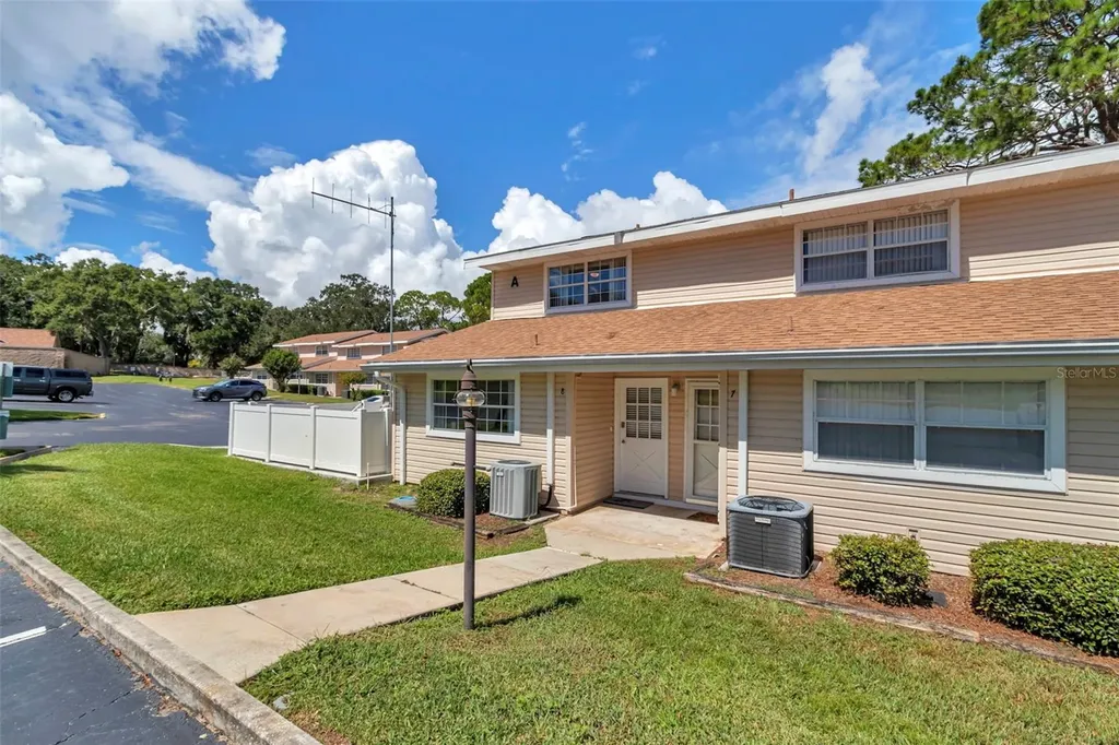 11001 SE Sunset Harbor Road Summerfield FL 34491