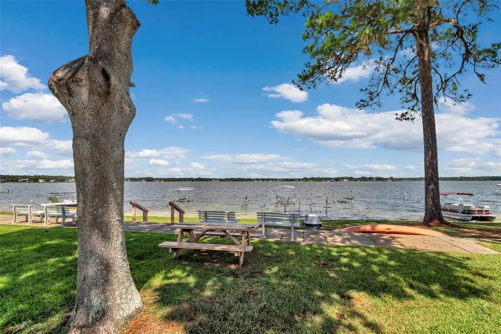 11001 SE Sunset Harbor Road Summerfield FL 34491
