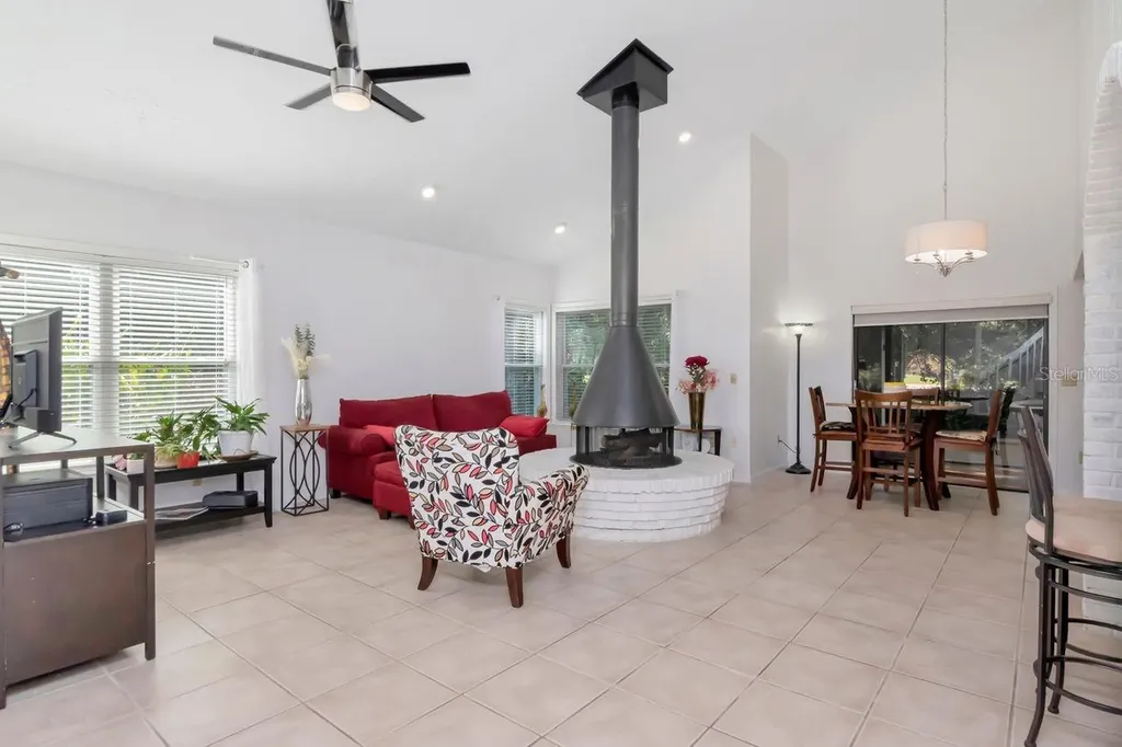 13902 Bardmoor Place Tampa FL 33618