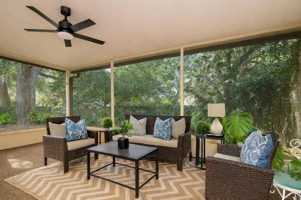 13902 Bardmoor Place Tampa FL 33618