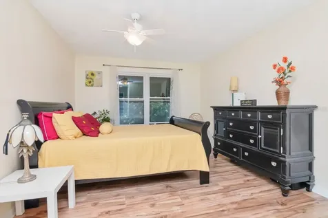 13902 Bardmoor Place Tampa FL 33618