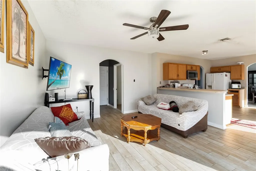 129 Mediterranean Court Kissimmee FL 34758