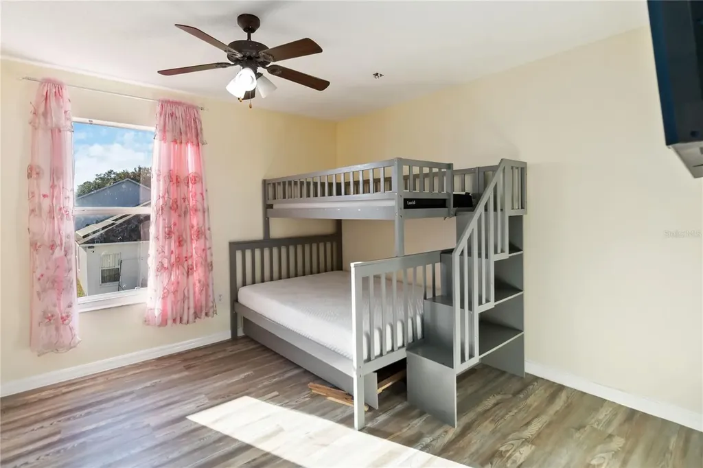 129 Mediterranean Court Kissimmee FL 34758