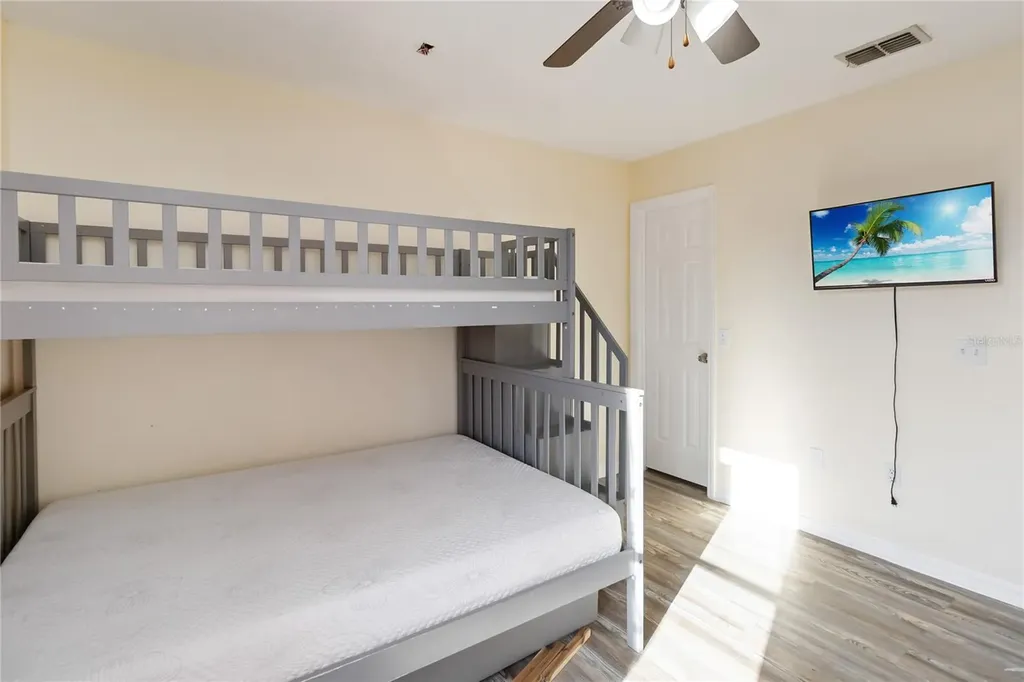 129 Mediterranean Court Kissimmee FL 34758
