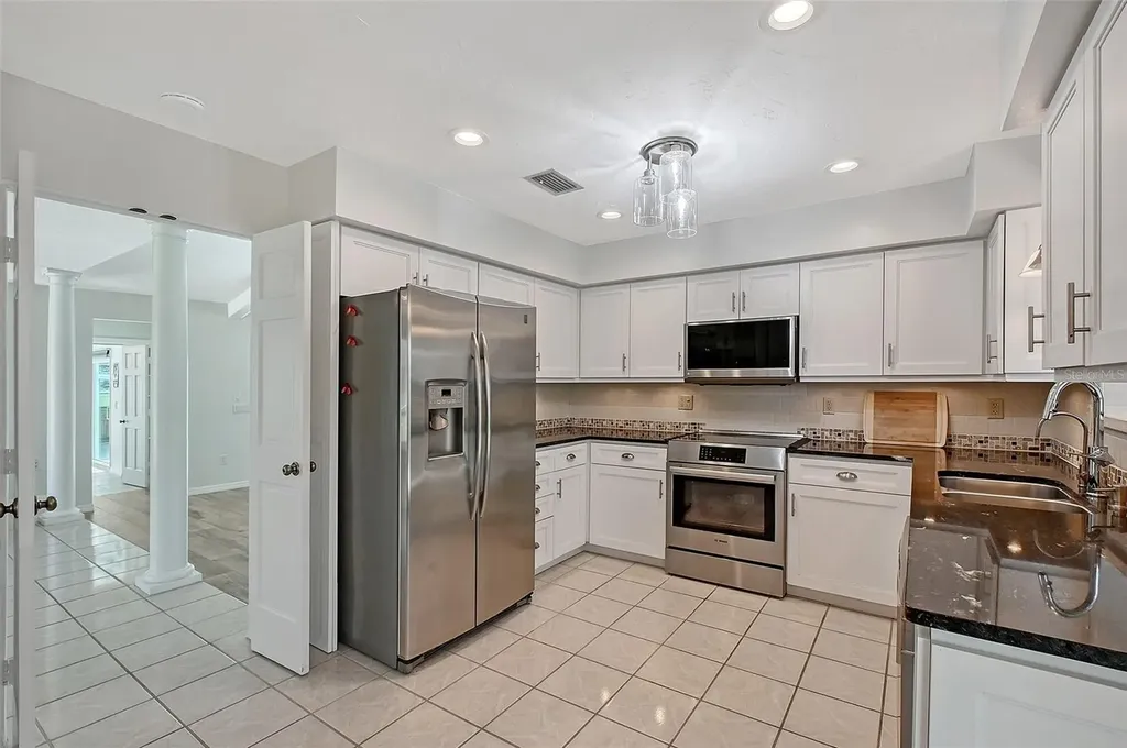 3704 Prairie Dunes Drive Sarasota FL 34238