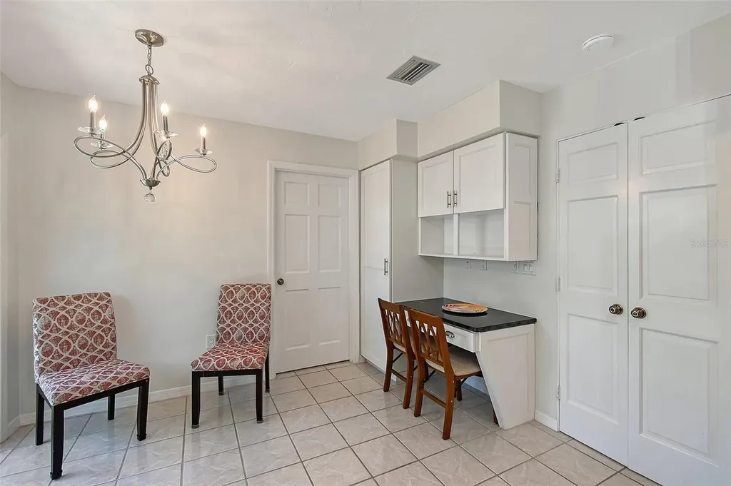 3704 Prairie Dunes Drive Sarasota FL 34238