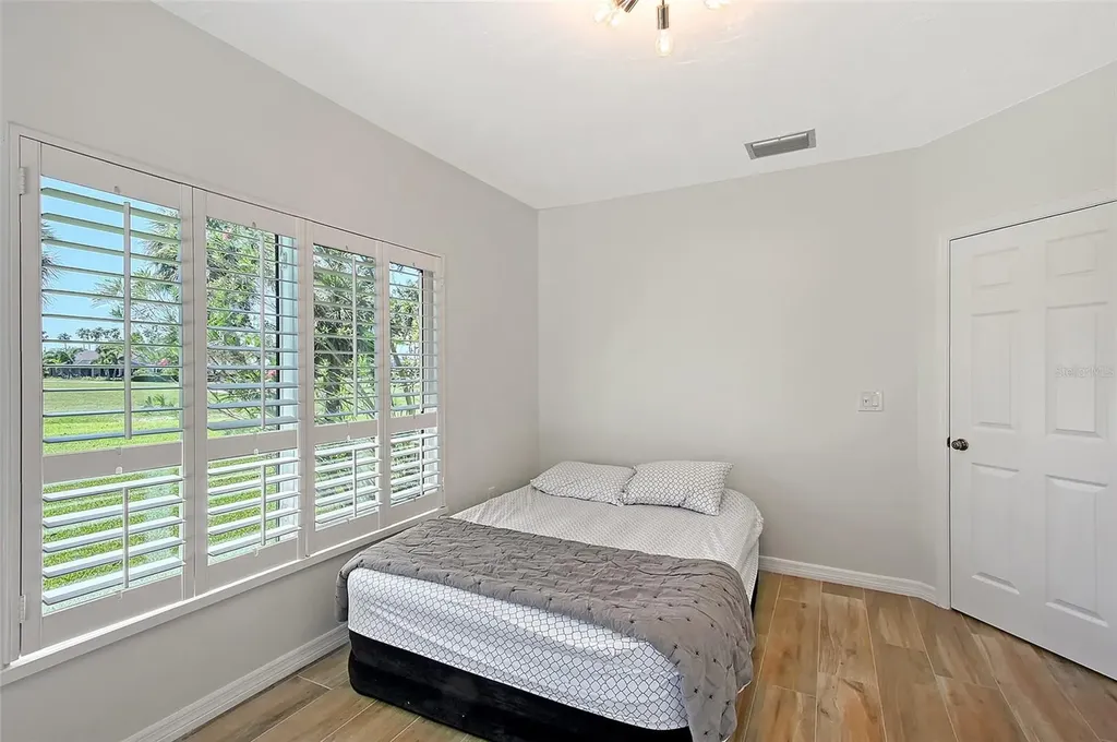 3704 Prairie Dunes Drive Sarasota FL 34238