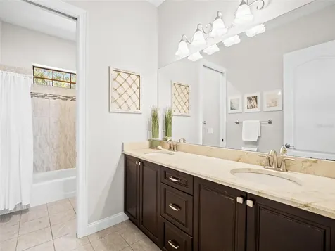 1520 Canopy Oaks Court St Cloud FL 34771
