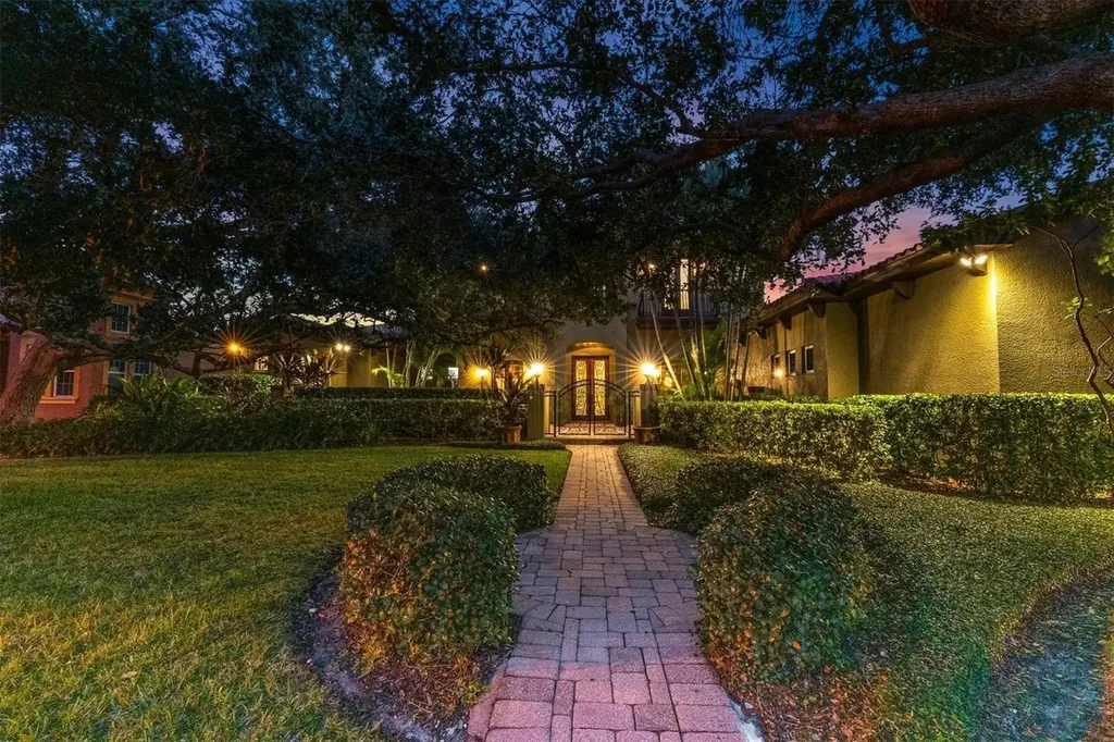 10221 Golden Eagle Drive Largo FL 33778