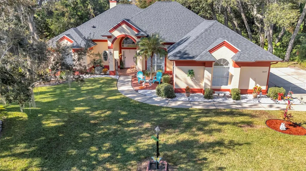 33025 Lake Bend Circle Leesburg FL 34788