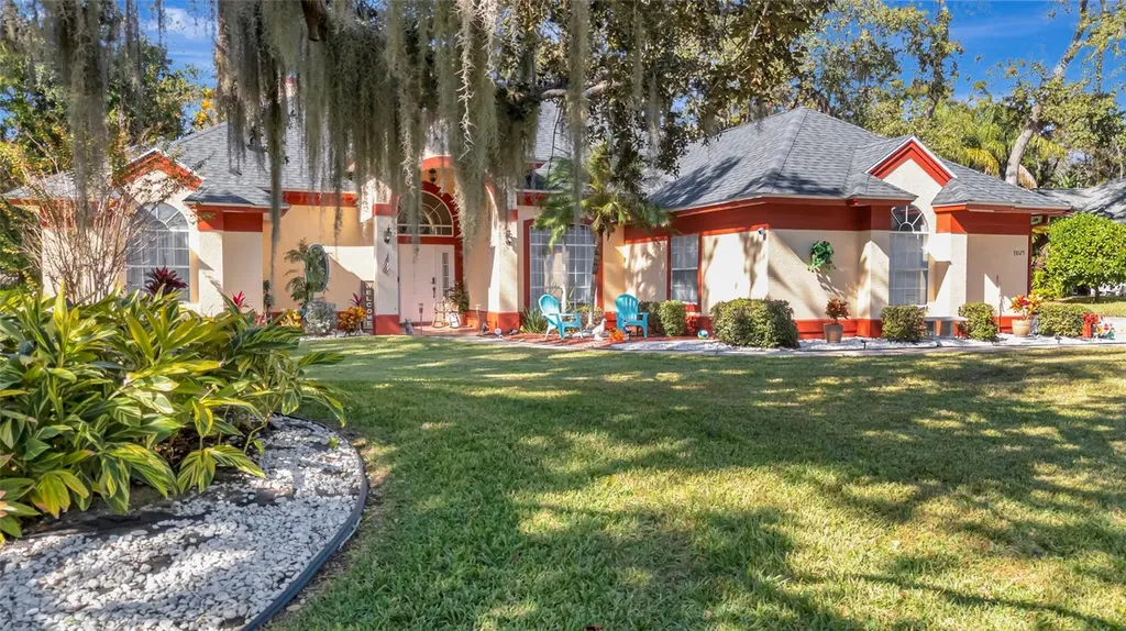33025 Lake Bend Circle Leesburg FL 34788