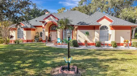 33025 Lake Bend Circle Leesburg FL 34788