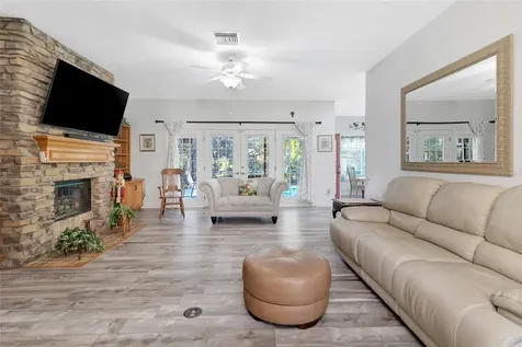 33025 Lake Bend Circle Leesburg FL 34788