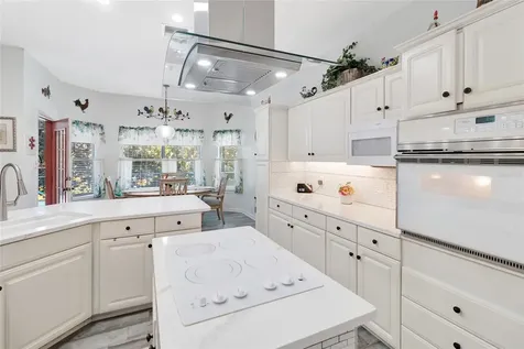33025 Lake Bend Circle Leesburg FL 34788