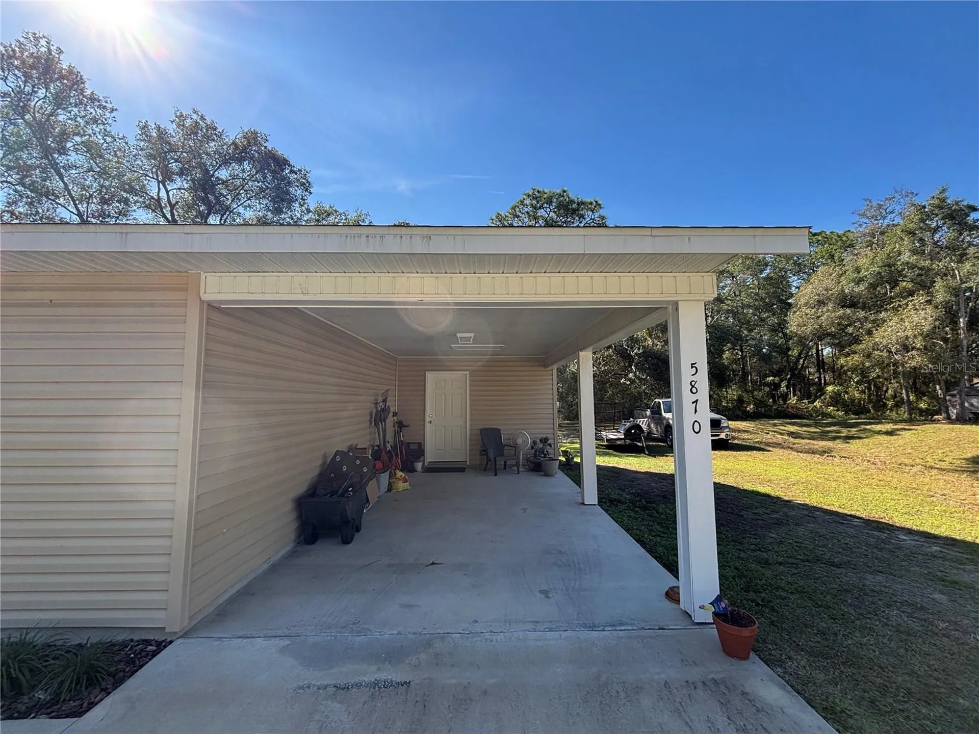 5870 SE 171st Court Ocklawaha FL 32179