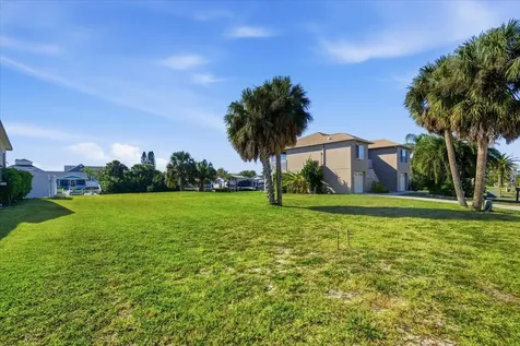 Yachtsman Drive Hudson FL 34667