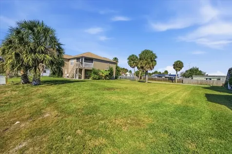Yachtsman Drive Hudson FL 34667