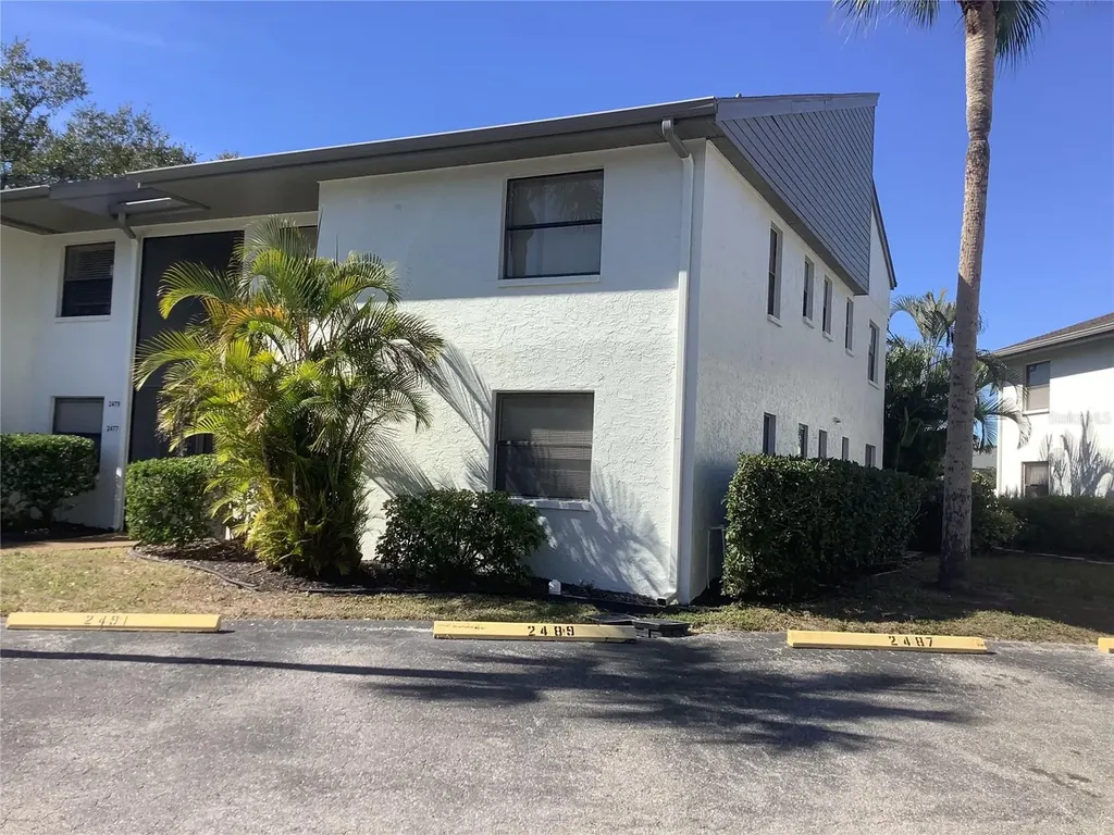 2481 Twin Drive Sarasota FL 34234