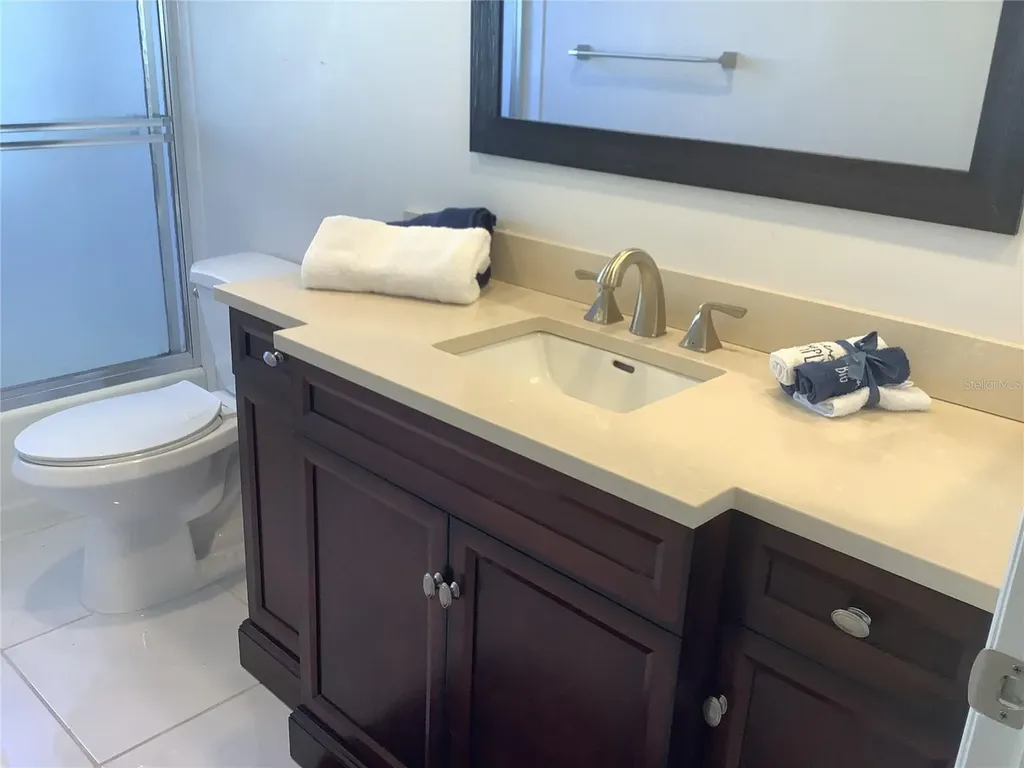 2481 Twin Drive Sarasota FL 34234