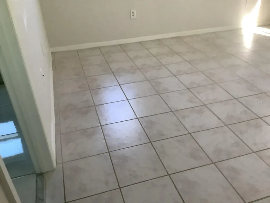 2481 Twin Drive Sarasota FL 34234