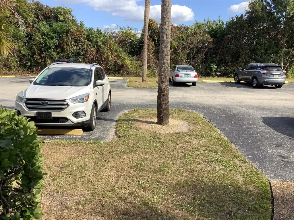 2481 Twin Drive Sarasota FL 34234