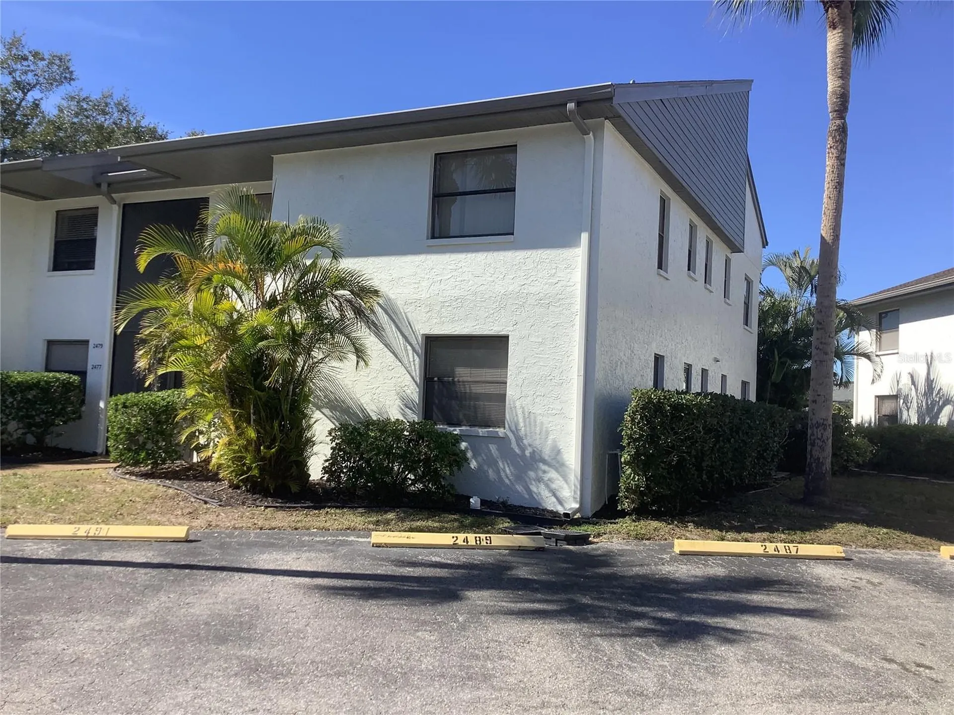 2481 Twin Drive Sarasota FL 34234