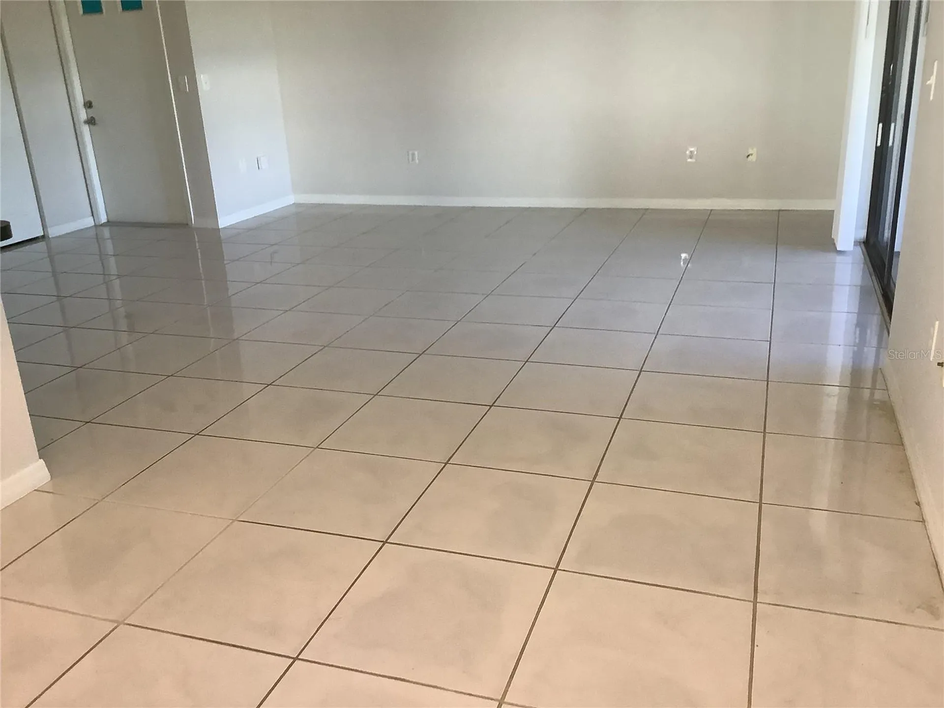 2481 Twin Drive Sarasota FL 34234