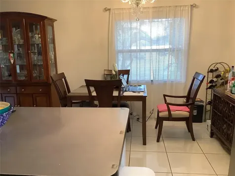 2481 Twin Drive Sarasota FL 34234