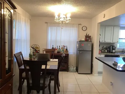 2481 Twin Drive Sarasota FL 34234