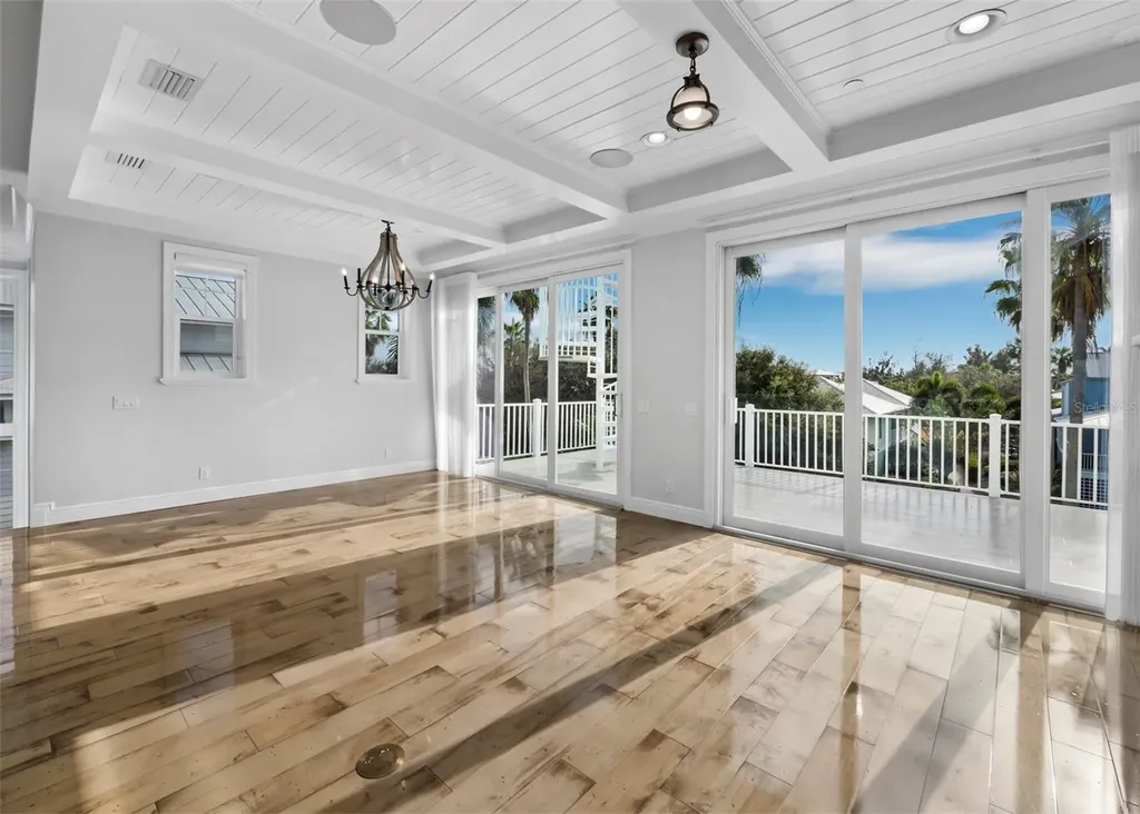 333 Firehouse Court Longboat Key FL 34228