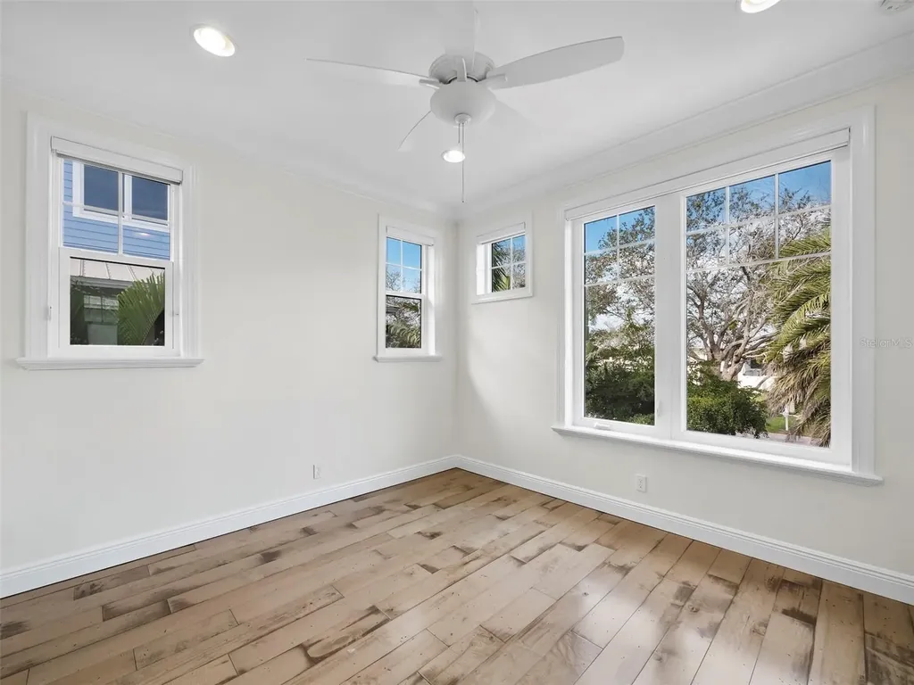 333 Firehouse Court Longboat Key FL 34228