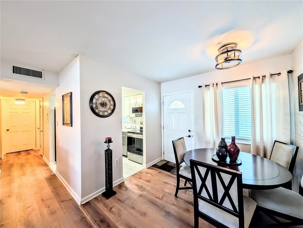 1581 Leisure Drive Bradenton FL 34207
