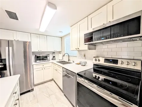 1581 Leisure Drive Bradenton FL 34207