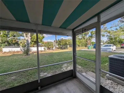 1581 Leisure Drive Bradenton FL 34207