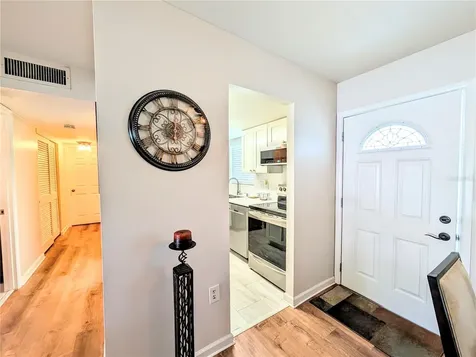 1581 Leisure Drive Bradenton FL 34207