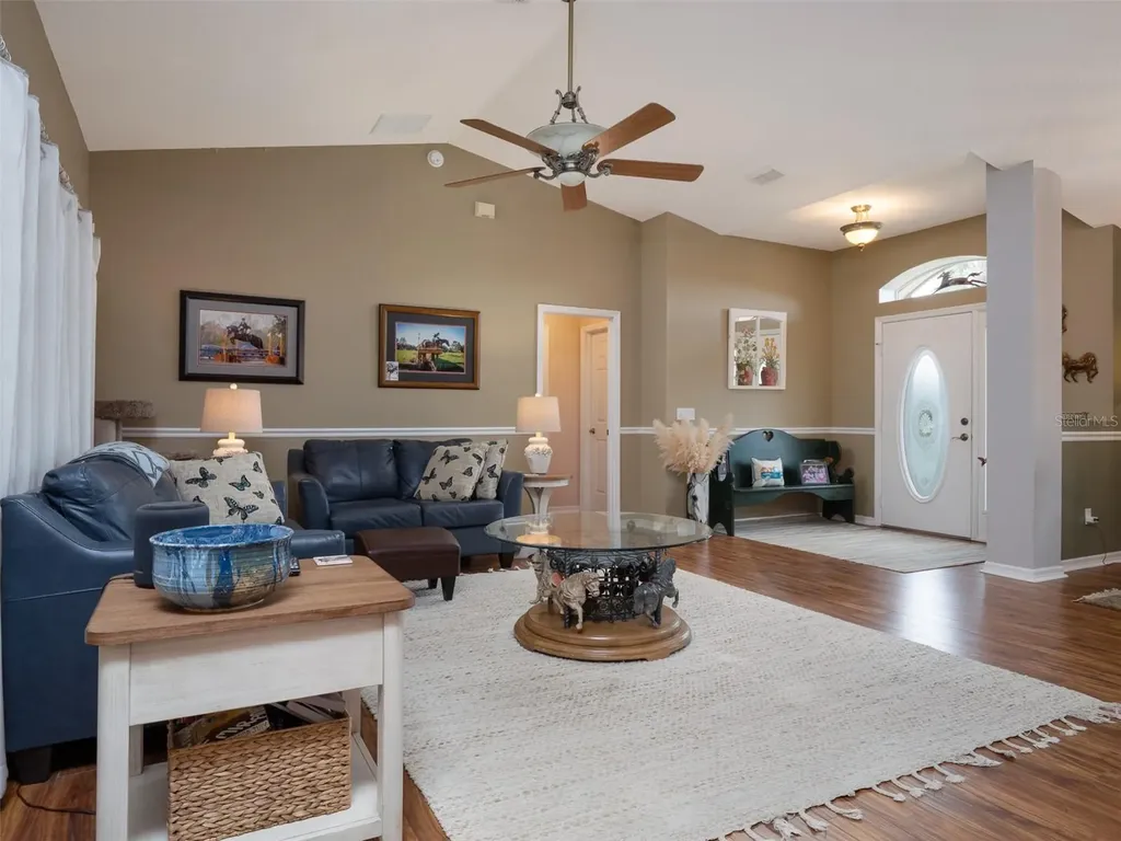 9481 W Highway 316 Reddick FL 32686