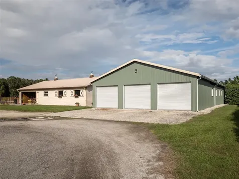 9481 W Highway 316 Reddick FL 32686
