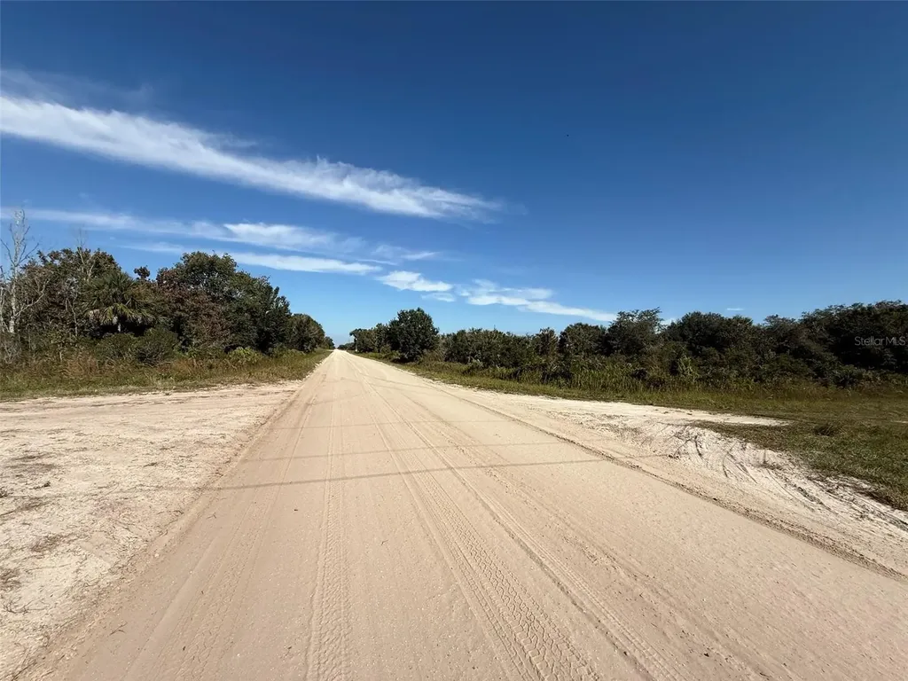17618 NW 286th Street Okeechobee FL 34972