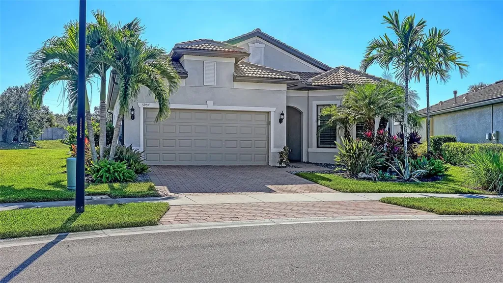 5987 Snowy Egret Drive Sarasota FL 34238