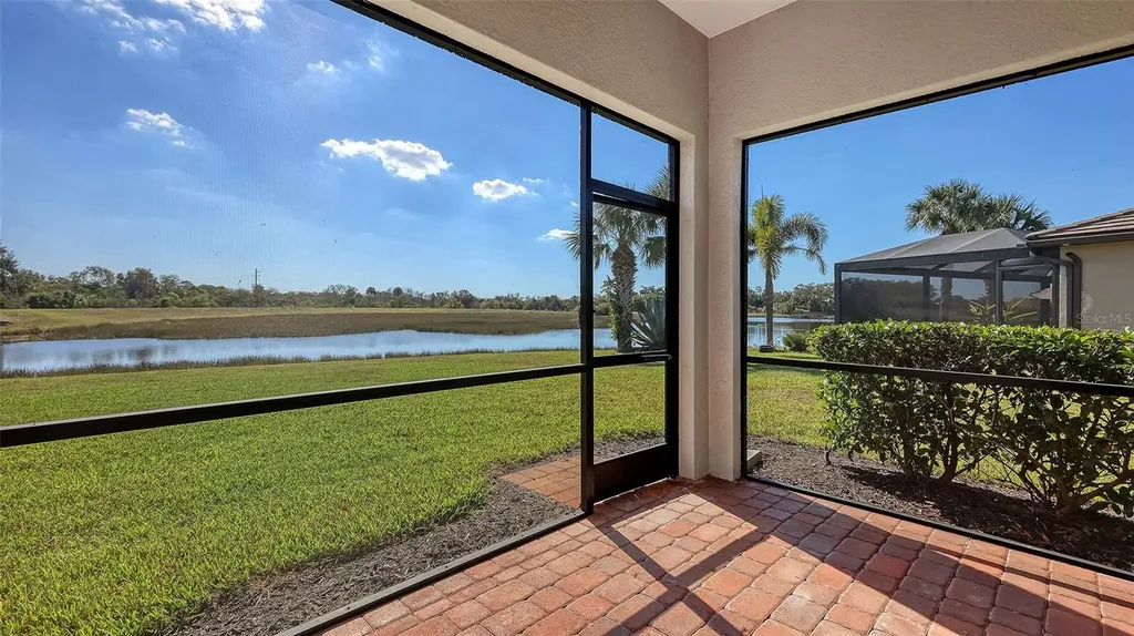 5987 Snowy Egret Drive Sarasota FL 34238