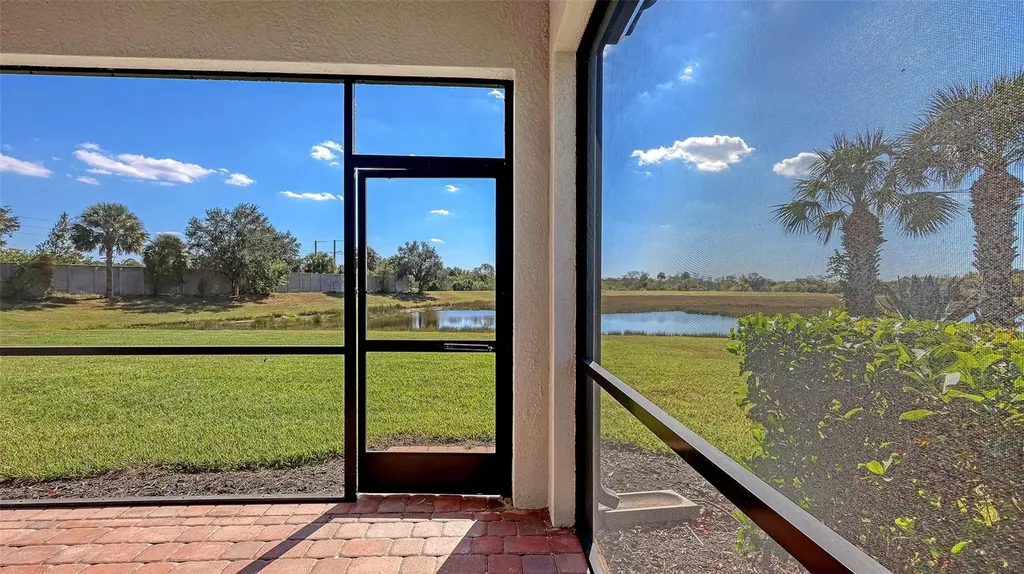 5987 Snowy Egret Drive Sarasota FL 34238