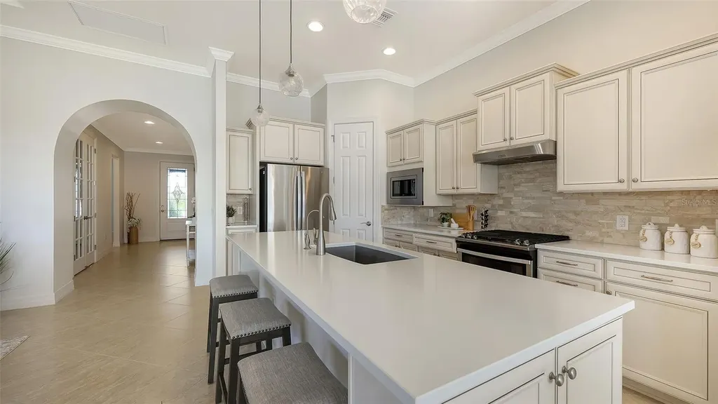 5987 Snowy Egret Drive Sarasota FL 34238
