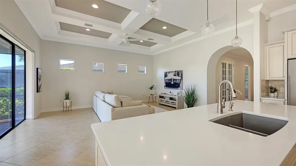 5987 Snowy Egret Drive Sarasota FL 34238